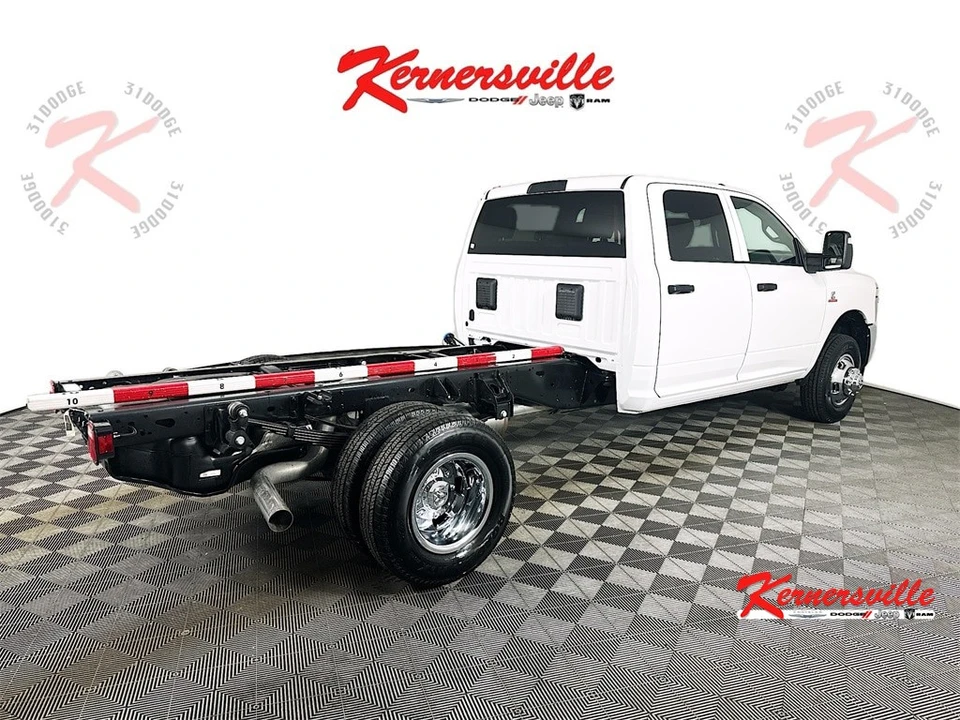 2026 Ram 3500 - Image 7 of 21