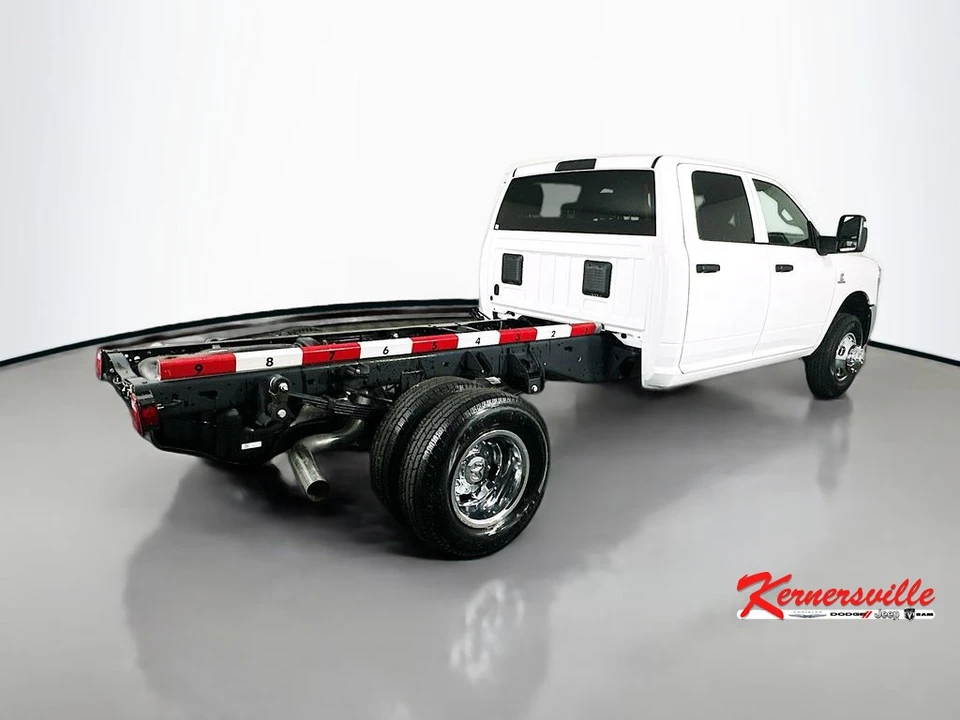 2026 Ram 3500 - Image 7 of 21