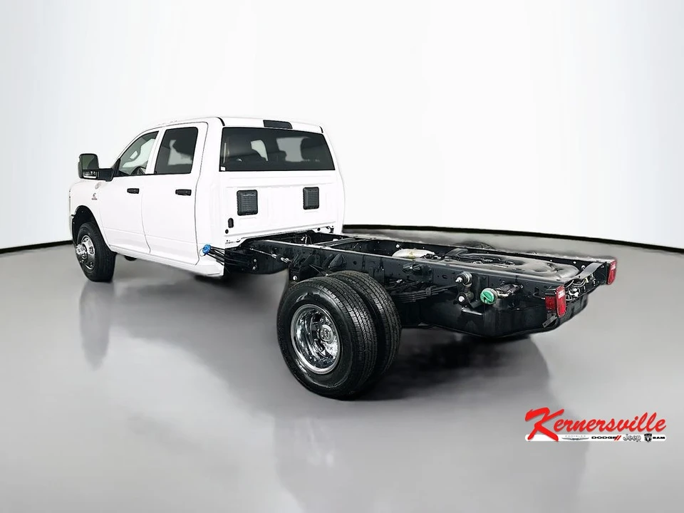 2026 Ram 3500 - Image 5 of 21