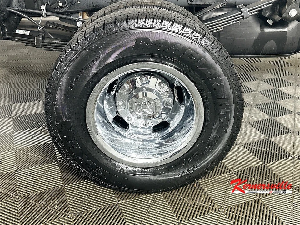 2026 Ram 3500 - Image 16 of 21