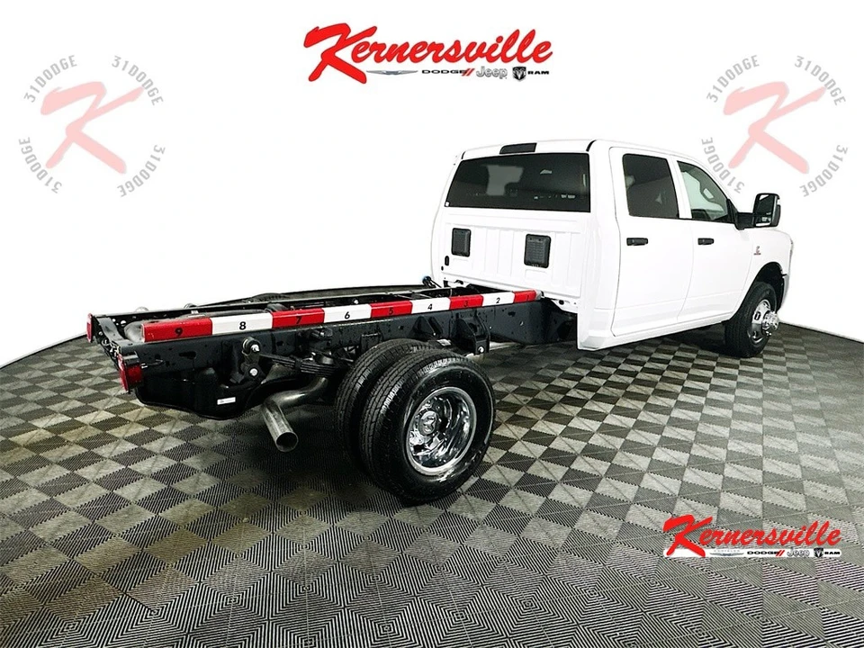 2026 Ram 3500 - Image 7 of 12