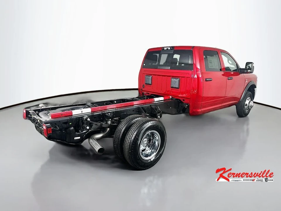 2026 Ram 3500 - Image 7 of 20
