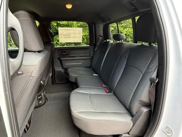 2026 Ram 3500 - Image 14 of 28