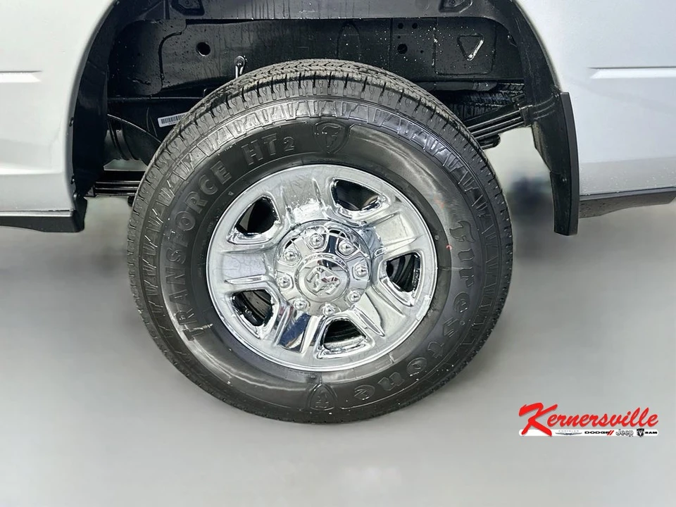 2026 Ram 3500 - Image 17 of 21