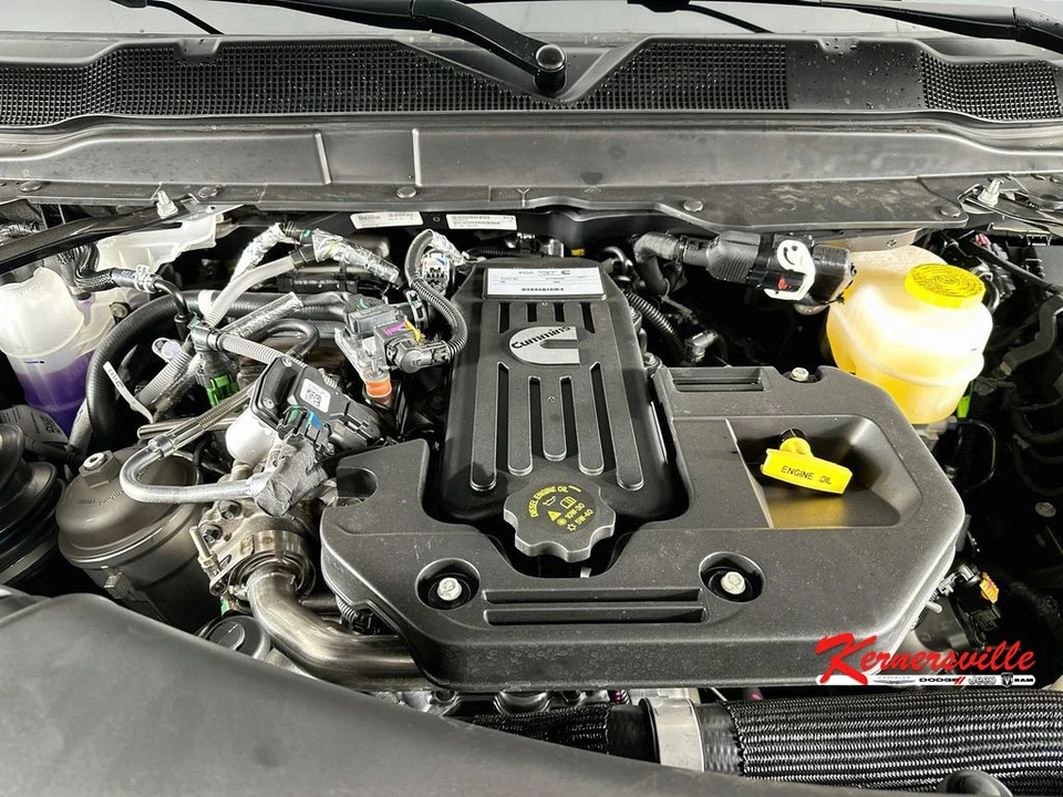 2026 Ram 3500 - Image 18 of 21