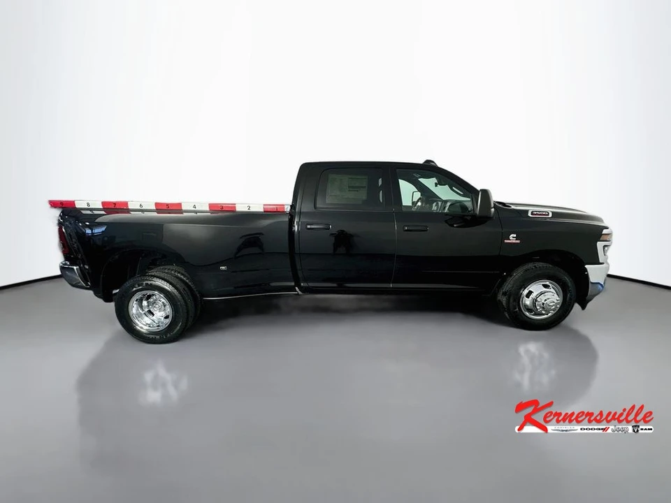 2026 Ram 3500 - Image 8 of 21