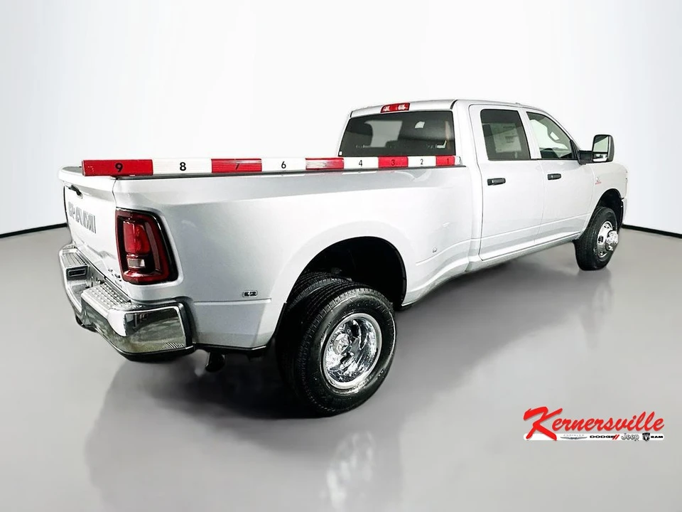 2026 Ram 3500 - Image 7 of 12