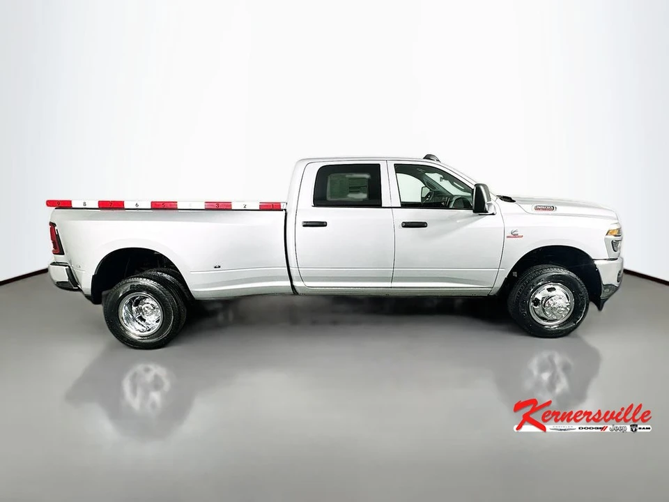 2026 Ram 3500 - Image 8 of 12