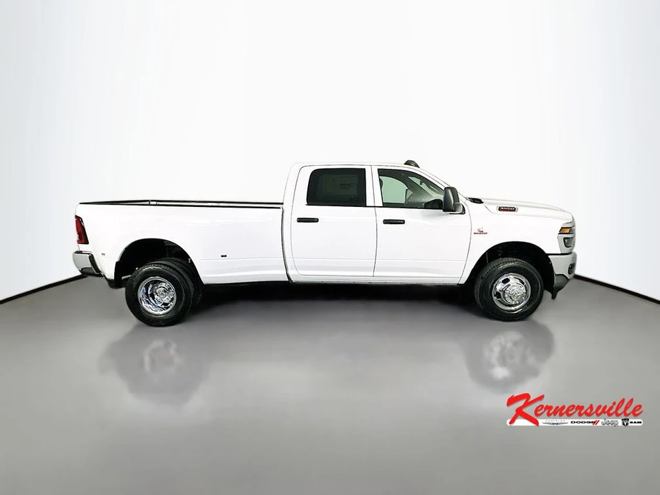 2026 Ram 3500 - Image 8 of 20