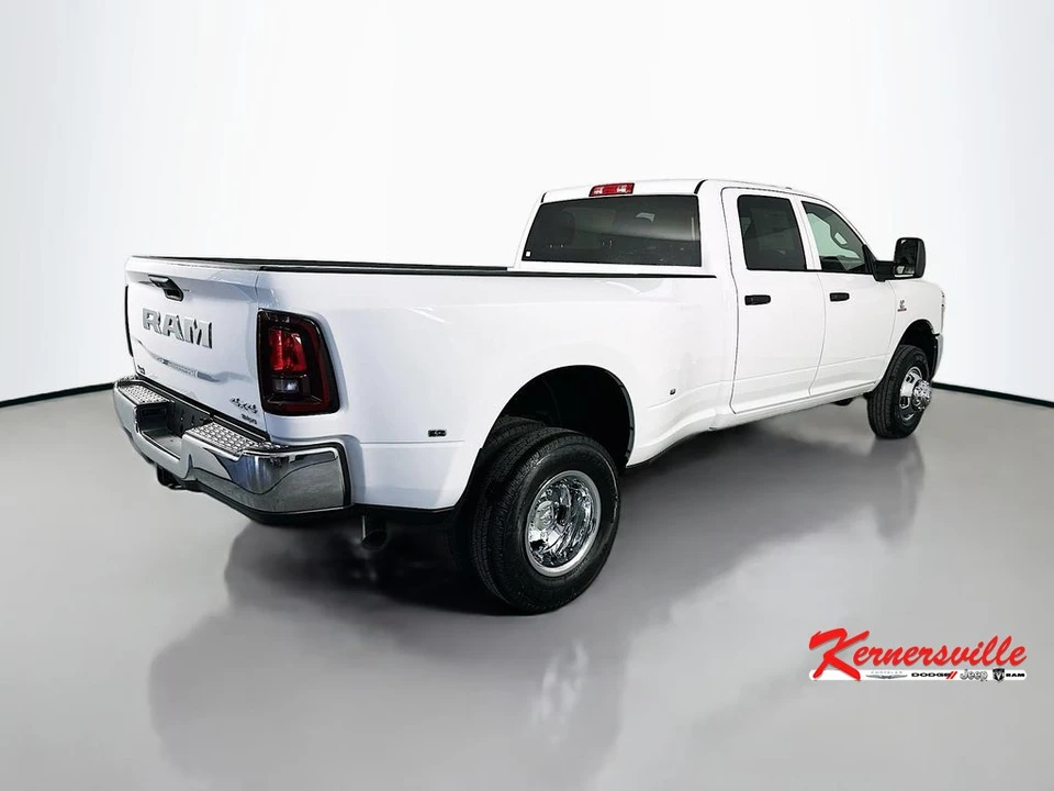 2026 Ram 3500 - Image 7 of 20