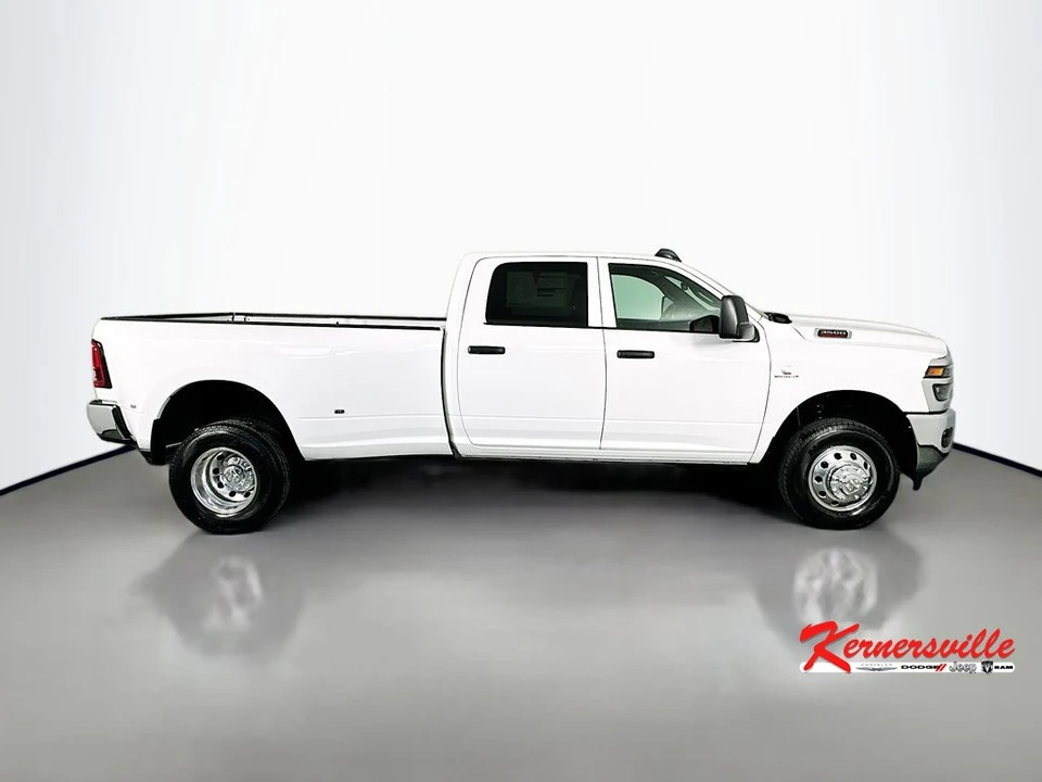 2026 Ram 3500 - Image 8 of 21
