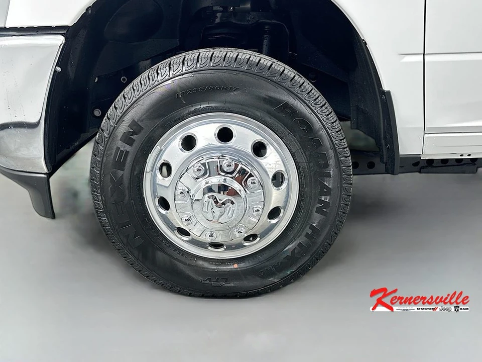 2026 Ram 3500 - Image 17 of 21