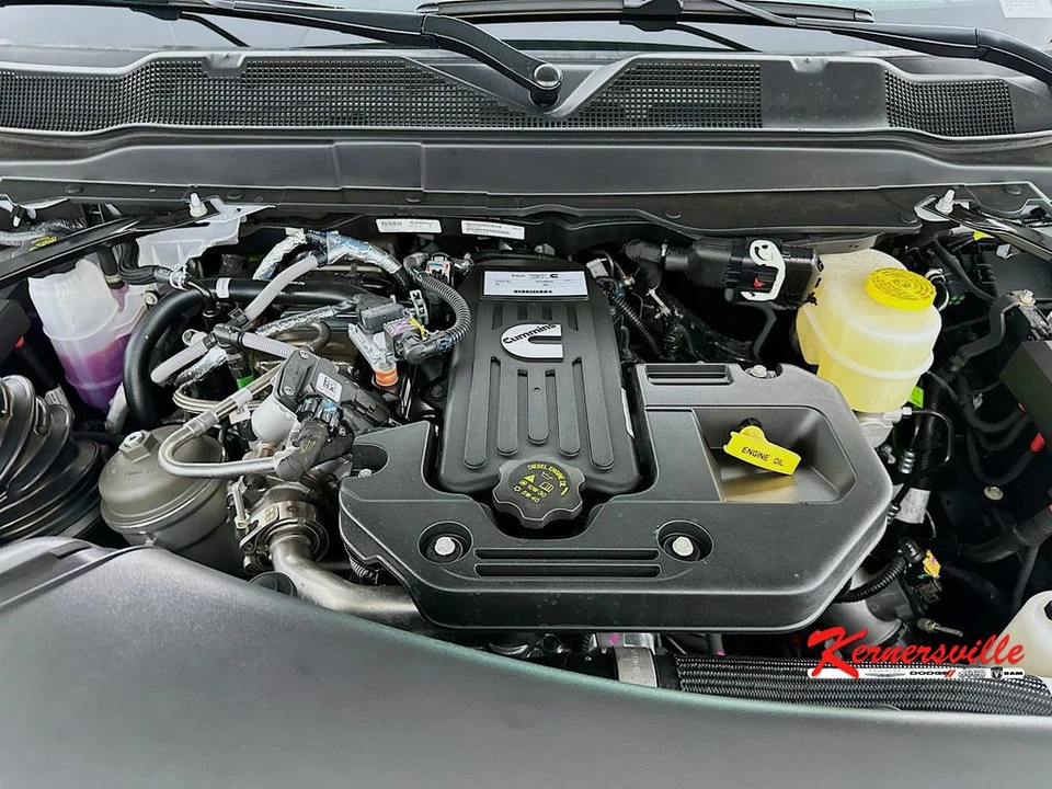 2026 Ram 3500 - Image 18 of 21