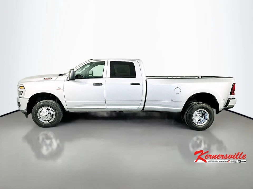 2026 Ram Heavy Duty - Image 4 of 21