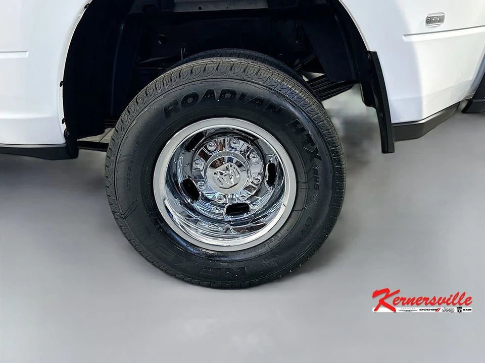 2026 Ram 3500 - Image 17 of 21