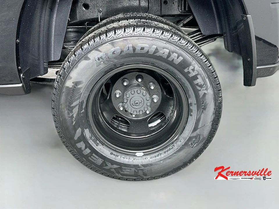2026 Ram 3500 - Image 16 of 21