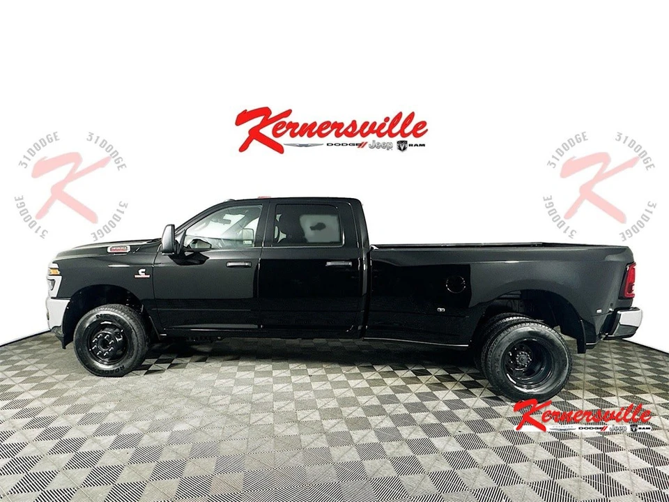 2026 Ram 3500 - Image 4 of 12