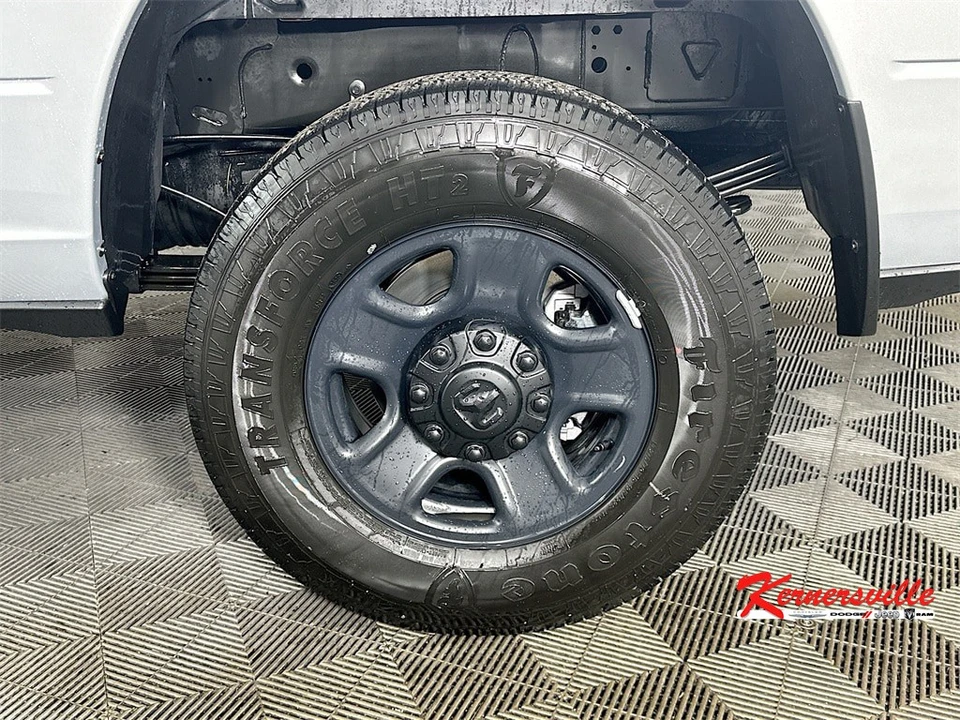 2026 Ram 3500 - Image 17 of 21