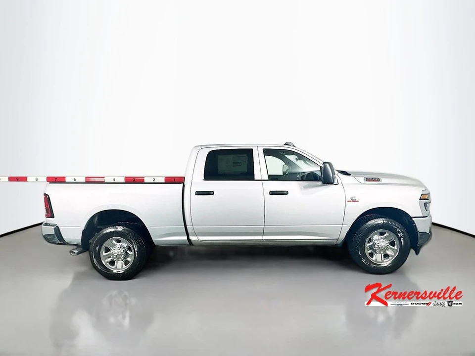 2026 Ram 3500 - Image 8 of 12