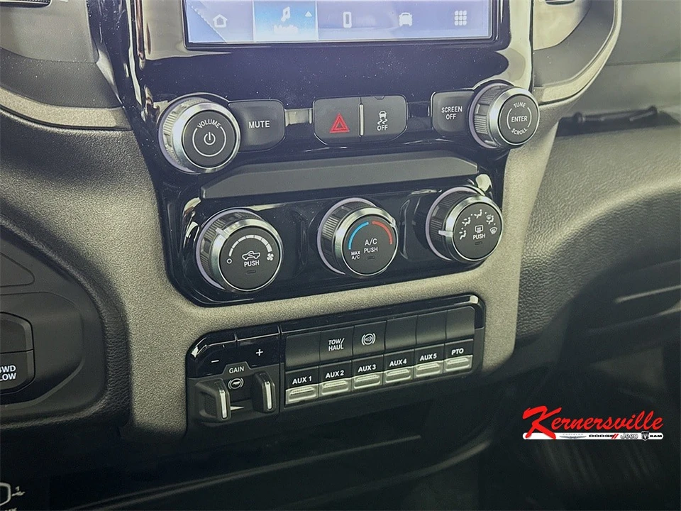 2026 Ram 3500 - Image 15 of 20