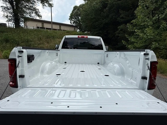 2026 Ram 3500 - Image 9 of 28