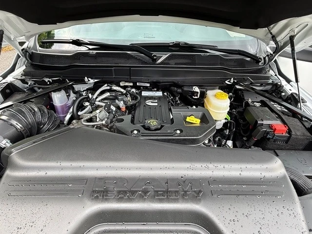 2026 Ram 3500 - Image 12 of 28