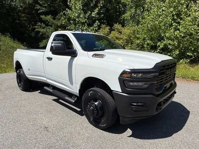 2026 Ram 3500 - Image 5 of 28