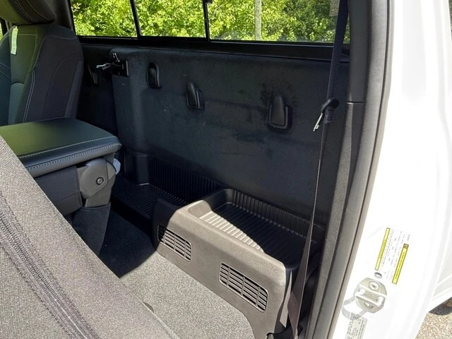 2026 Ram 3500 - Image 14 of 28