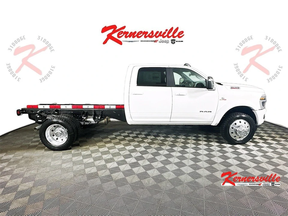 2026 Ram 4500 & 5500 - Image 8 of 20