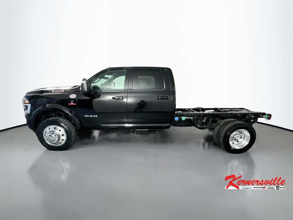 2026 Ram 4500 & 5500 - Image 4 of 21