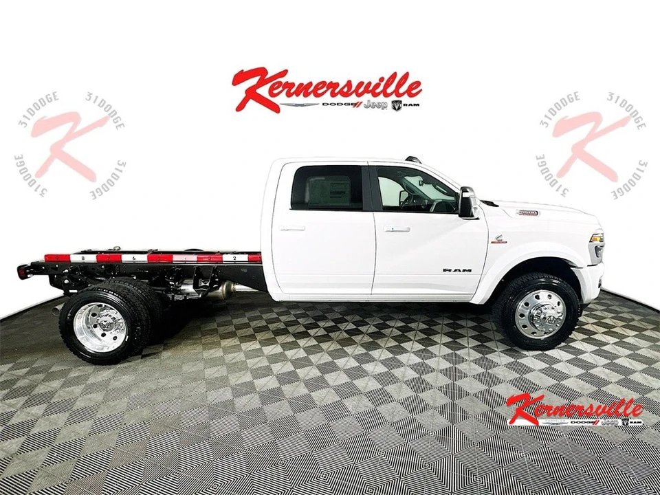 2026 Ram 4500 & 5500 - Image 8 of 12