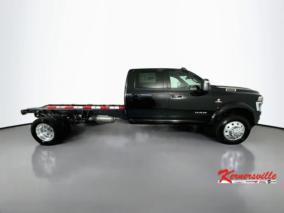 2026 Ram 4500 & 5500 - Image 9 of 21