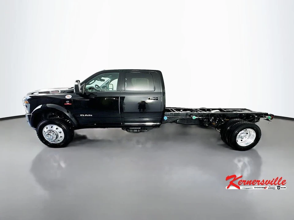 2026 Ram 4500 & 5500 - Image 5 of 21