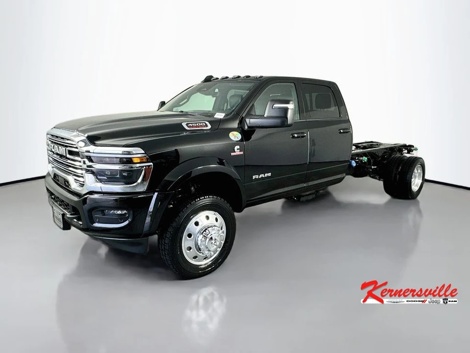 2026 Ram 4500 & 5500 - Image 4 of 21