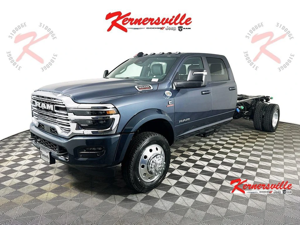 2026 Ram 4500 & 5500 - Image 4 of 21