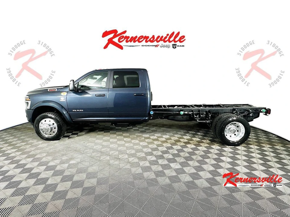 2026 Ram 4500 & 5500 - Image 5 of 21