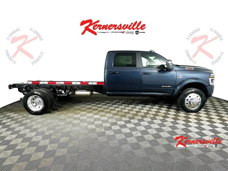 2026 Ram 4500 & 5500 - Image 8 of 21