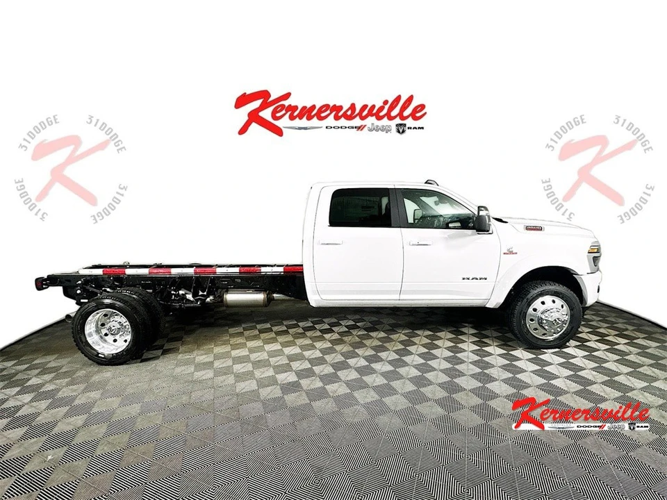 2026 Ram 4500 & 5500 - Image 8 of 20