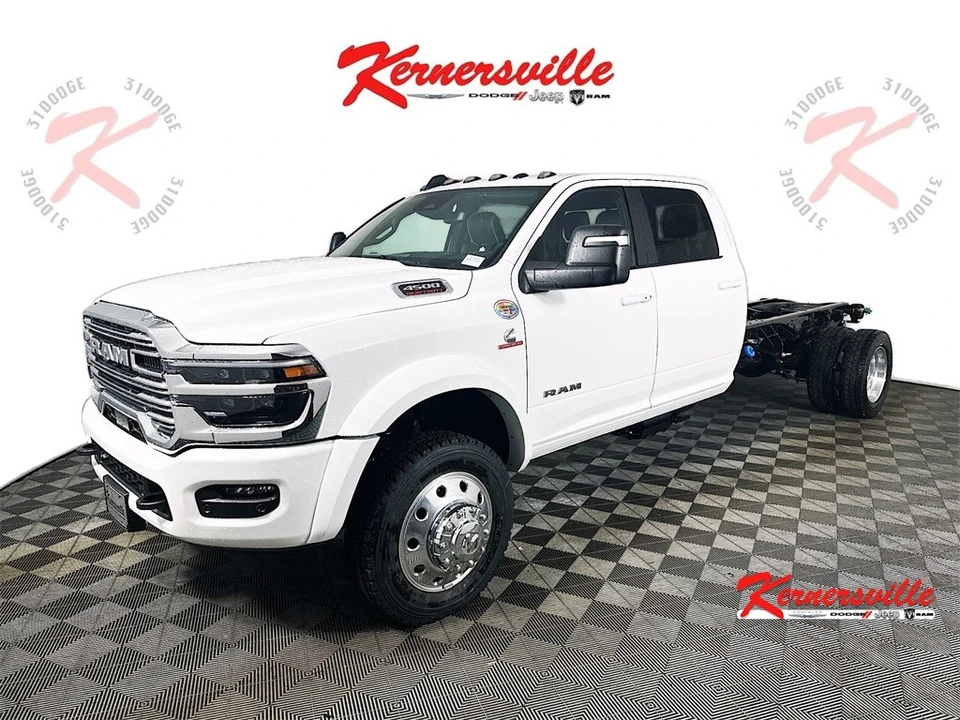 2026 Ram 4500 & 5500 - Image 3 of 20