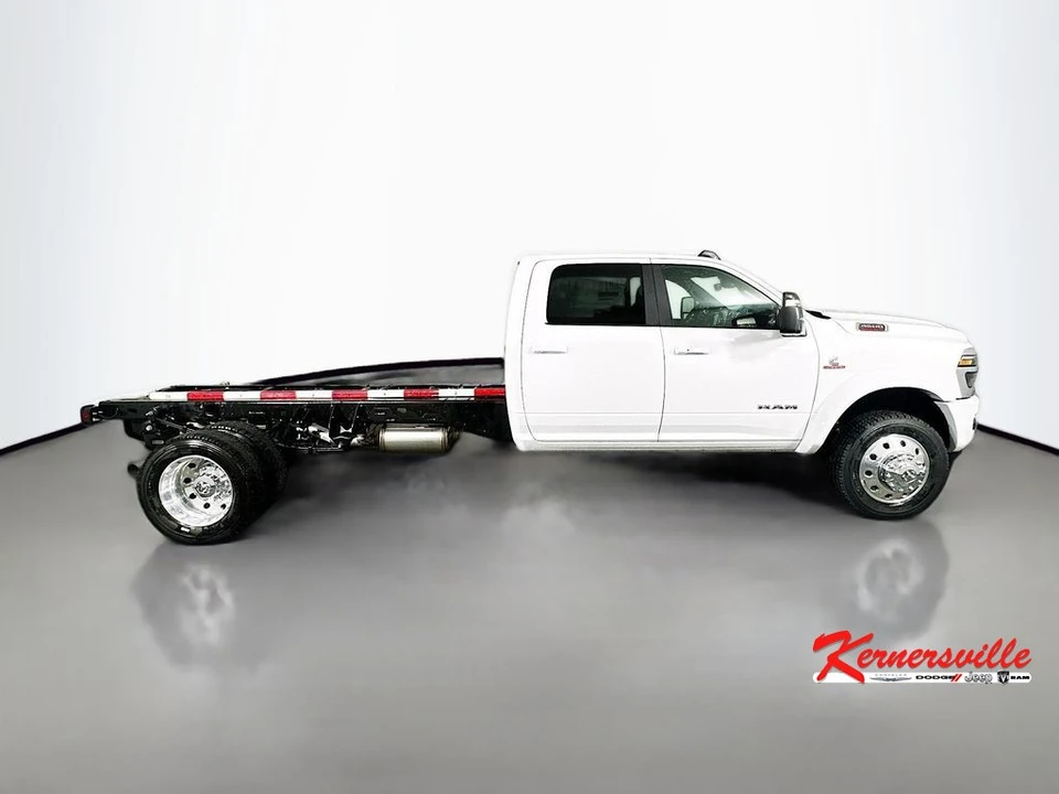 2026 Ram 4500 & 5500 - Image 8 of 12