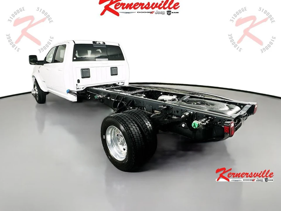 2026 Ram 4500 & 5500 - Image 5 of 20