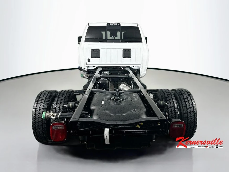 2026 Ram 4500 & 5500 - Image 6 of 20