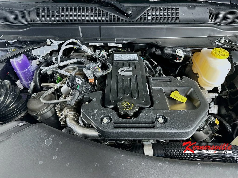 2026 Ram 4500 & 5500 - Image 17 of 20