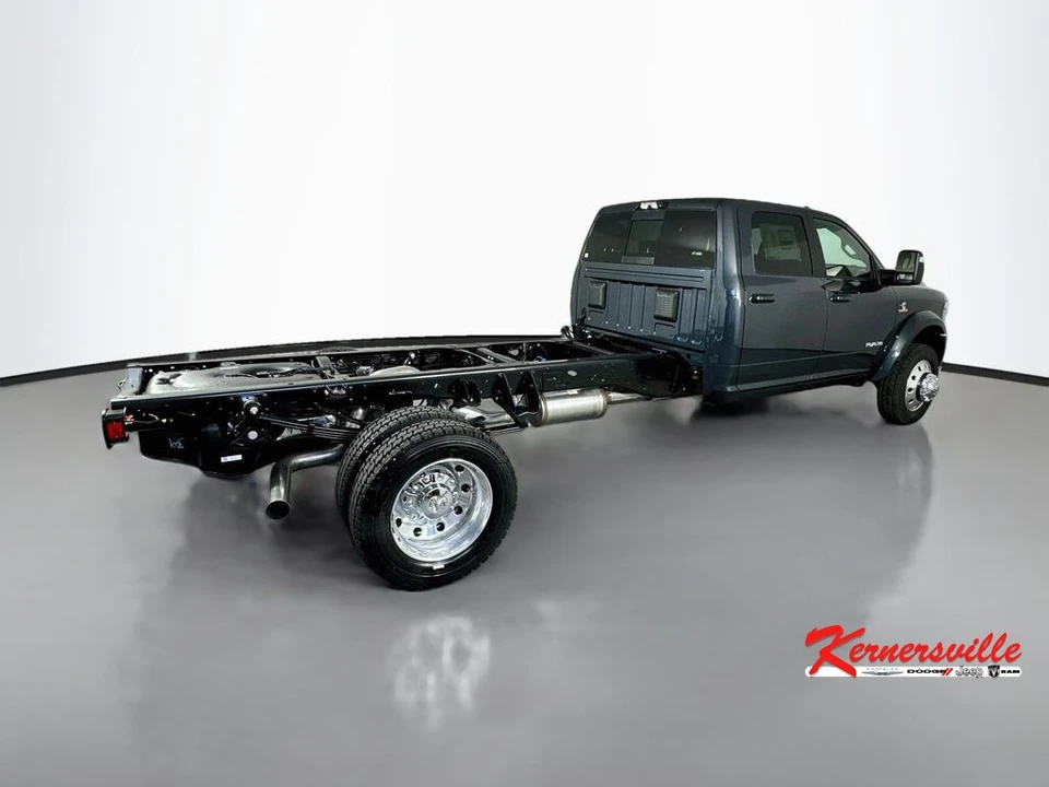 2026 Ram 4500 & 5500 - Image 7 of 21