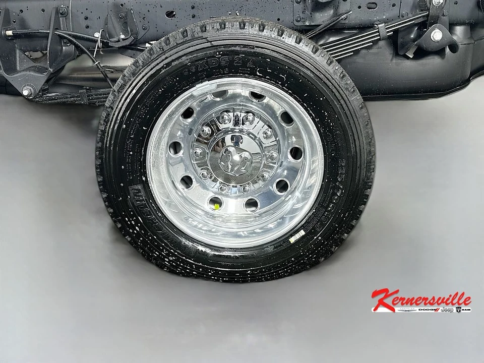 2026 Ram 4500 & 5500 - Image 16 of 21