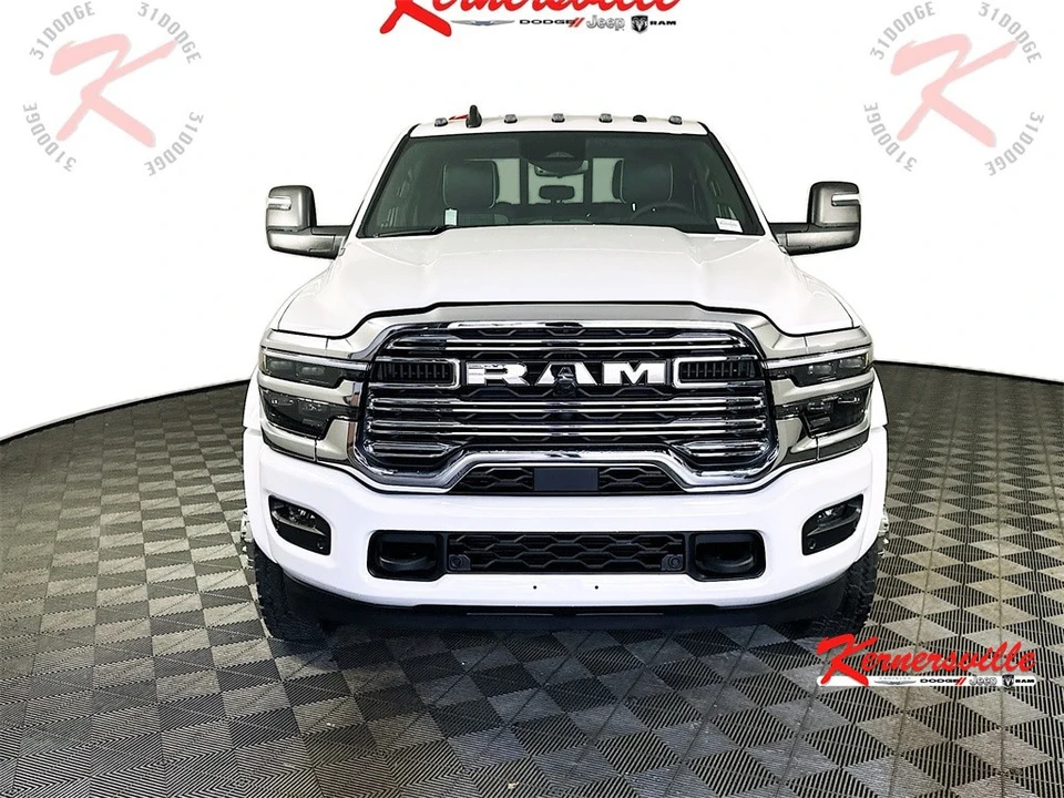 2026 Ram 4500 & 5500 - Image 2 of 21
