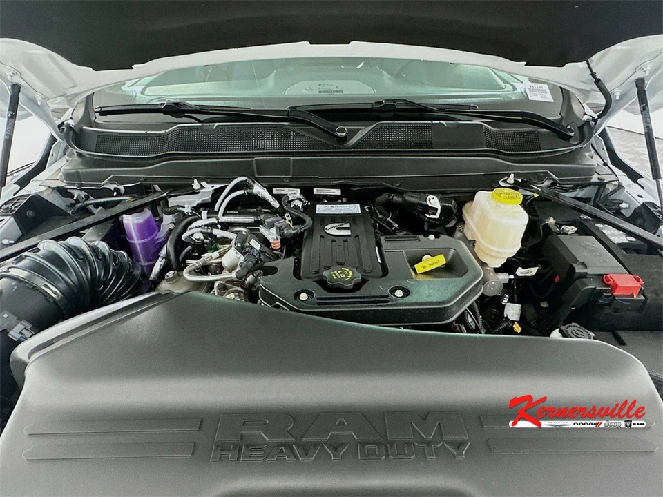 2026 Ram 4500 & 5500 - Image 17 of 21