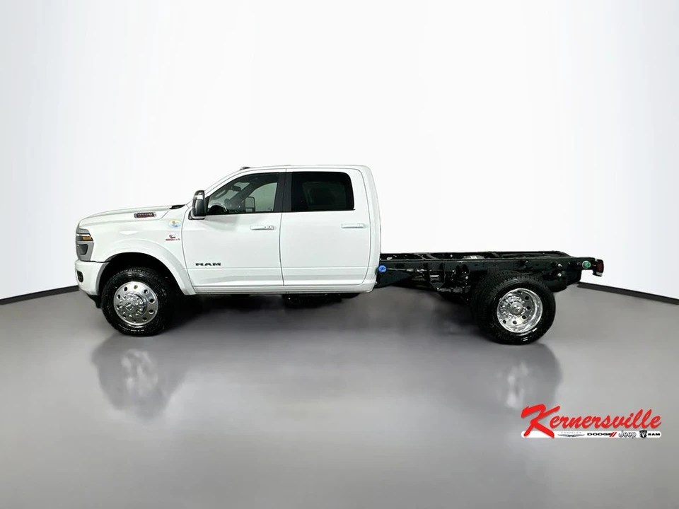 2026 Ram 4500 & 5500 - Image 4 of 21