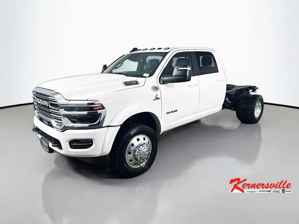 2026 Ram 4500 & 5500 - Image 3 of 20