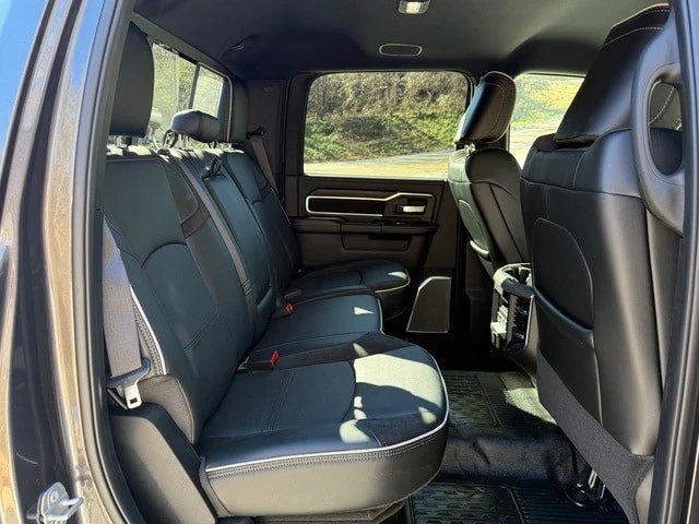 2026 Ram 4500 & 5500 - Image 19 of 21
